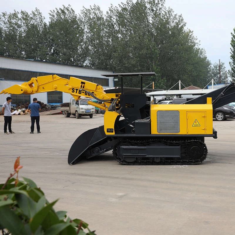 Special crawler slag raking machine for coal mines